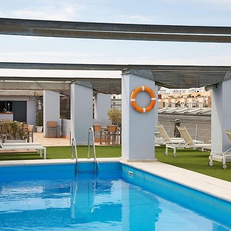 NH Sevilla Plaza de Armas Exterior foto